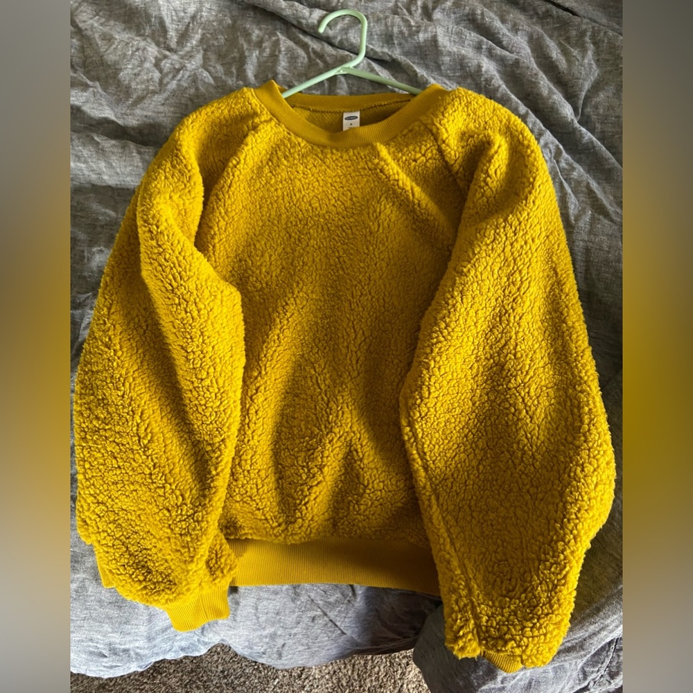 Old Navy Mustard Yellow Fuzzy Sherpa Sweater Med NWT
